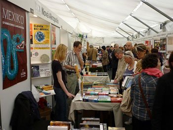 NA participó en la Feria Internacional del Libro en Praga, República Checa